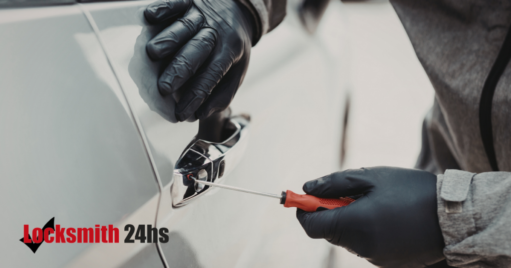 Apertura de coche sin llaves_ qué hacer para evitar daños y gastos mayores